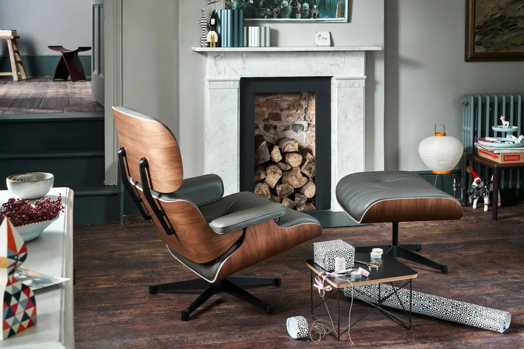 Eames Lounge Chair